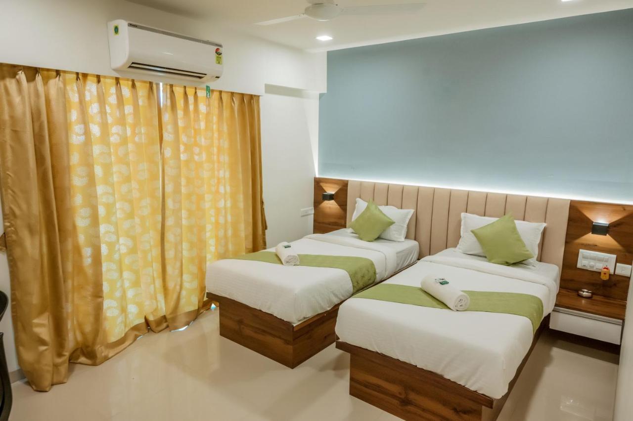 Hotel Heraa International Mangalore Buitenkant foto